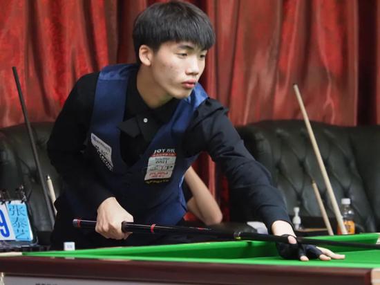 员如胡尔克 员如胡尔克